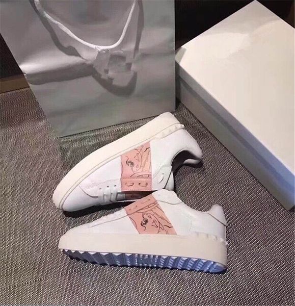 2019 designer new luxury retro shoes couple sports casual graffiti platform shoes nails 35 yards to 40 yards, Black
2019 designer new luxury retro shoes couple sports casual graffiti platform shoes nails 35 yards to 40 yards, Black