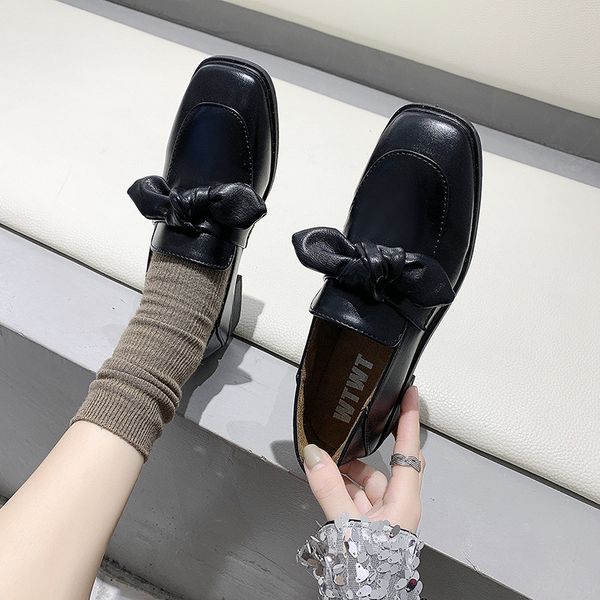 all-match korean shoes square toe oxfords women's casual female sneakers british style bow-knot flats 2020 new leather, Black
all-match korean shoes square toe oxfords women's casual female sneakers british style bow-knot flats 2020 new leather, Black