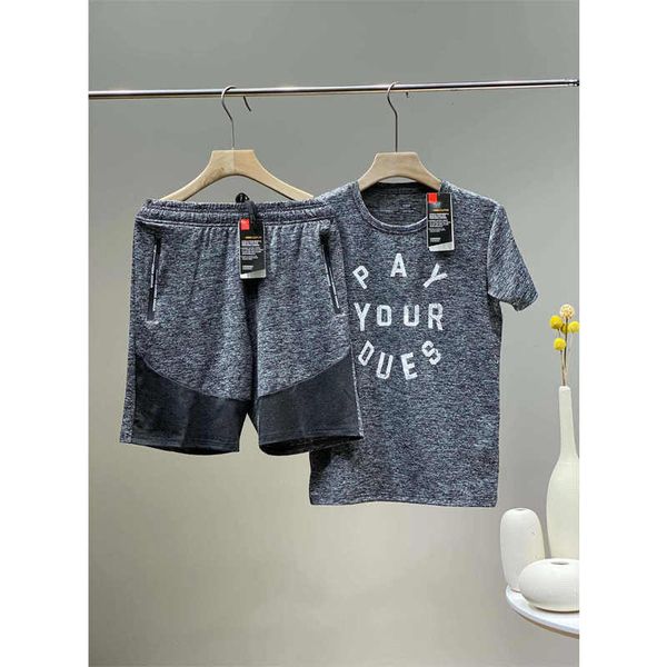 designer men tracksuits fashion brand mens sports t shirt + shorts suits casual active tracksuit mens tees sets 2 colors yf203143, Gray 
designer men tracksuits fashion brand mens sports t shirt + shorts suits casual active tracksuit mens tees sets 2 colors yf203143, Gray