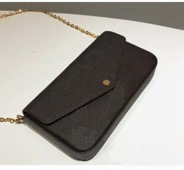 autumn and winter fashion trend package exquisite workmanship 19 latest bag female hand holding party bag
autumn and winter fashion trend package exquisite workmanship 19 latest bag female hand holding party bag