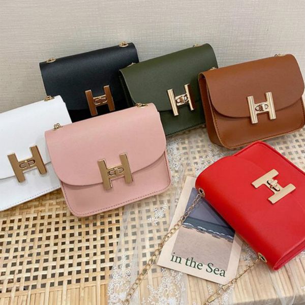 2020 new designer women's bag casual shoulder messenger small square bag chain lock handbag in stock
2020 new designer women's bag casual shoulder messenger small square bag chain lock handbag in stock