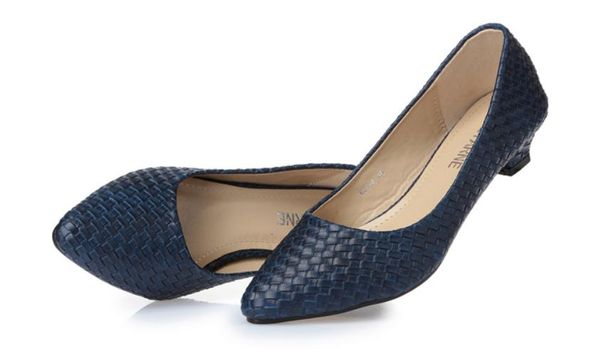 2019 women's shoes in spring and autumn with new style low heel pointed end @2119, Black
2019 women's shoes in spring and autumn with new style low heel pointed end @2119, Black