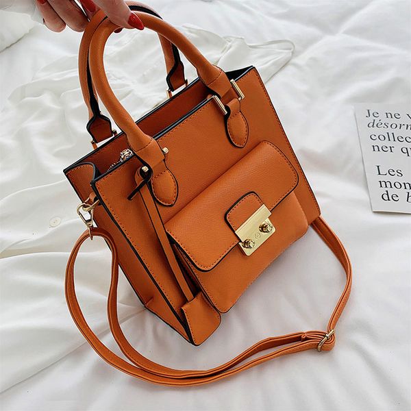 мода pu кожа сумка на ремне малого закрылков crossbody для женщин сумки посыльного cj191209
мода pu кожа сумка на ремне малого закрылков crossbody для женщин сумки посыльного cj191209