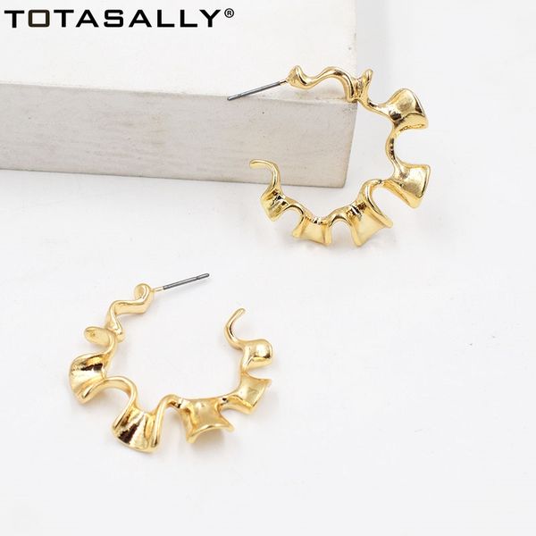 totasally women hoop earrings fashion designer alloy metal style earrings open c shape ear hoops accessories brincos, Golden;silver
totasally women hoop earrings fashion designer alloy metal style earrings open c shape ear hoops accessories brincos, Golden;silver