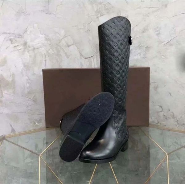 fashion designer women boots star trail lace-up ankle boots with heavy-duty soles leisure lady boots by toy99 l2210, Black;grey
fashion designer women boots star trail lace-up ankle boots with heavy-duty soles leisure lady boots by toy99 l2210, Black;grey