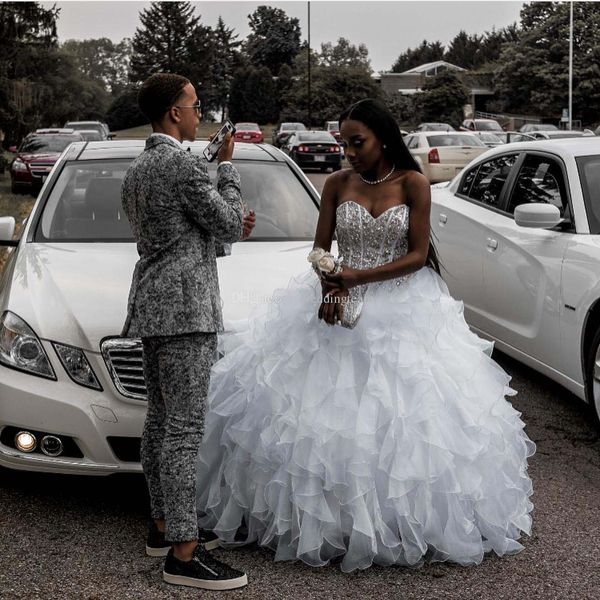white sequined ball gown quinceanera dresses beaded sweetheart neck ruffled prom gowns organza lace up back sweet 16 pageant dress, Blue;red
white sequined ball gown quinceanera dresses beaded sweetheart neck ruffled prom gowns organza lace up back sweet 16 pageant dress, Blue;red