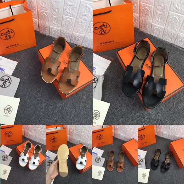 Оригинальные Тапочки H Hermès Одно Слово Пряжка С Открытым Носком Сандалии Бренд Горячие Женщины 2020 Новый Роскошный Дизайнер Воловьей Кожи Плоские Домашние Сандалии Пляжная Обувь
Оригинальные Тапочки H Hermès Одно Слово Пряжка С Открытым Носком Сандалии Бренд Горячие Женщины 2020 Новый Роскошный Дизайнер Воловьей Кожи Плоские Домашние Сандалии Пляжная Обувь