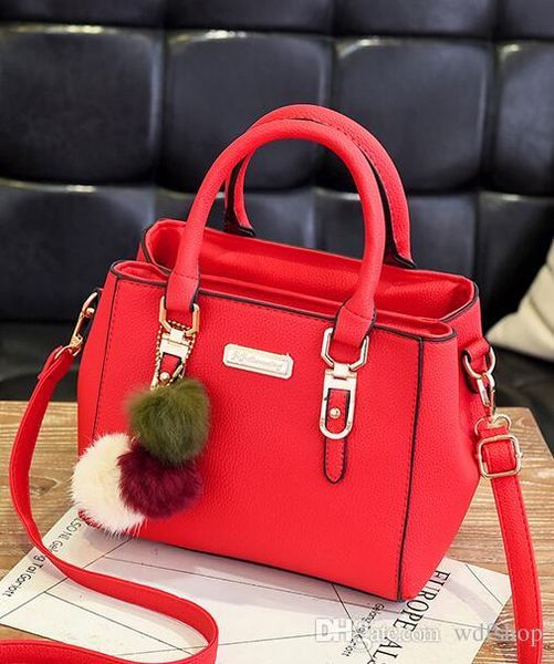 Женская сумка новая мода плечо сумка лето дикий маленькая сумка простой корейско
Женская сумка новая мода плечо сумка лето дикий маленькая сумка простой корейско