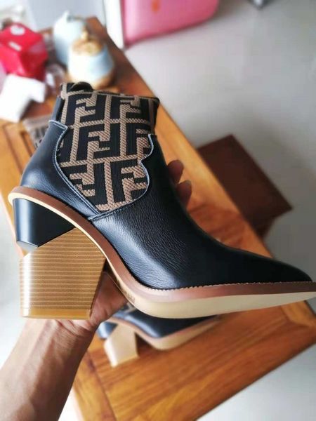 2019 woman brand ankle boots shoes real leather fashion boots heels boots shoes us:5-11 with box dhl fd2905, Black;grey
2019 woman brand ankle boots shoes real leather fashion boots heels boots shoes us:5-11 with box dhl fd2905, Black;grey