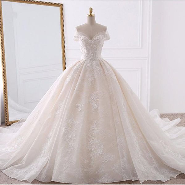 реалистичные 3d-цветочных аппликации свадебных платьев милой sheer ремни с кружевом-спина свадебного платья сшитых арабских свадебных платье, White
реалистичные 3d-цветочных аппликации свадебных платьев милой sheer ремни с кружевом-спина свадебного платья сшитых арабских свадебных платье, White
