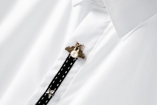 mens shirts luxury bee and five-pointed star long sleeve mens dress shirts fashion casual slim fit party shirt man 4xl, White;black