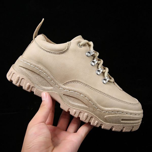 2020 fashion casual men shoes antiskid rubber bottom tooling shoes suede keep warm black ventilation waterproof leather gym shoes gt8801
2020 fashion casual men shoes antiskid rubber bottom tooling shoes suede keep warm black ventilation waterproof leather gym shoes gt8801