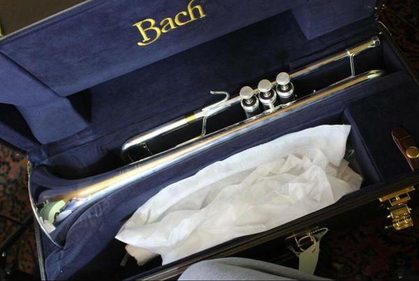 bb trumpet bach model lr180s37 professional trumpet mint condition with original blue case ing
bb trumpet bach model lr180s37 professional trumpet mint condition with original blue case ing