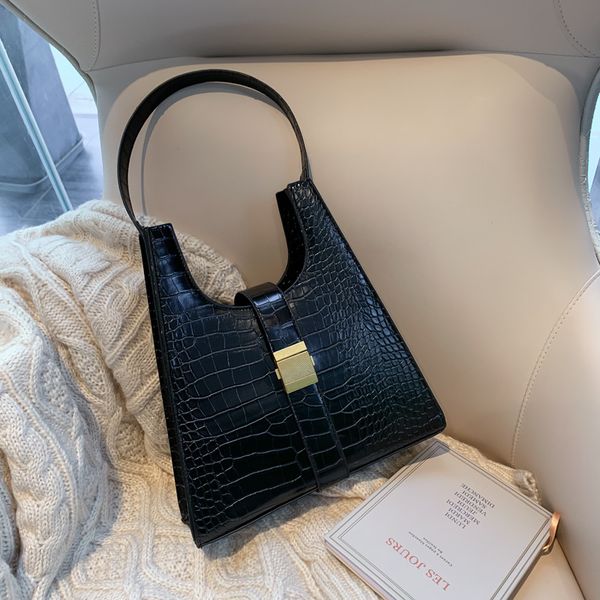 french niche bag foreign female bag 2020 new korean version wild retro hong kong style fashion shoulder
french niche bag foreign female bag 2020 new korean version wild retro hong kong style fashion shoulder