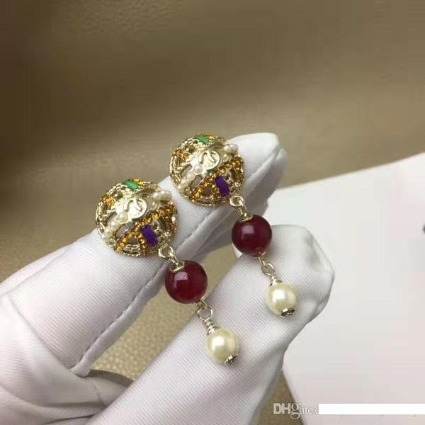 европа и америка новые популярные женщины earrrings желтые позолоченные серьги перлы для женщин для партии свадьбы, Golden;silver
европа и америка новые популярные женщины earrrings желтые позолоченные серьги перлы для женщин для партии свадьбы, Golden;silver