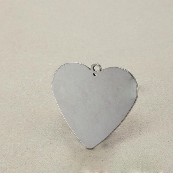 simple accessories stainless steel engraved gold /silver heart pendant gift for girlfriends young girls women mom wife, Blue;slivery
simple accessories stainless steel engraved gold /silver heart pendant gift for girlfriends young girls women mom wife, Blue;slivery