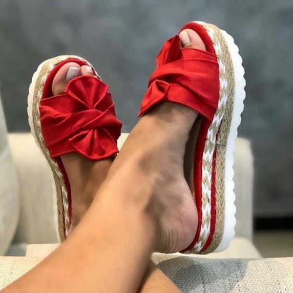 size 35-43 slope heel thick bottom rope large women's slipper 2020 summer new fish mouth bow flower slipper, Black
size 35-43 slope heel thick bottom rope large women's slipper 2020 summer new fish mouth bow flower slipper, Black