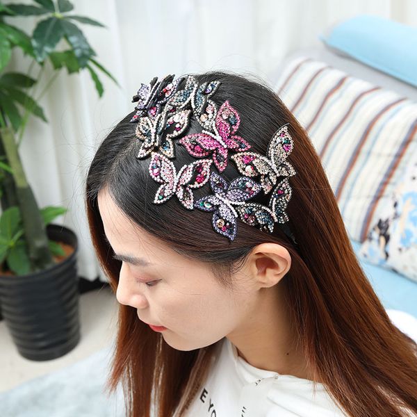 south korean three-dimensional butterfly head hoop, wide edge with teeth, hairpin temperament, large head ornament, Slivery;white
south korean three-dimensional butterfly head hoop, wide edge with teeth, hairpin temperament, large head ornament, Slivery;white