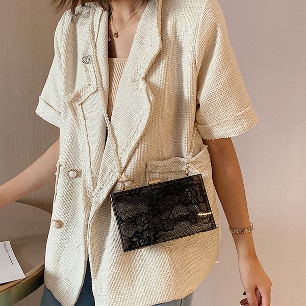 2020 new shoulder bag women's transparent lace small square bag fashion multifunctional mini messenger ladies
2020 new shoulder bag women's transparent lace small square bag fashion multifunctional mini messenger ladies