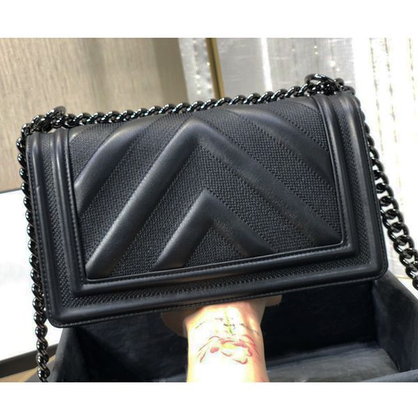 2020 women handbags genuine leather shoulder bag purse v caviar chain bag crossbody bags
2020 women handbags genuine leather shoulder bag purse v caviar chain bag crossbody bags