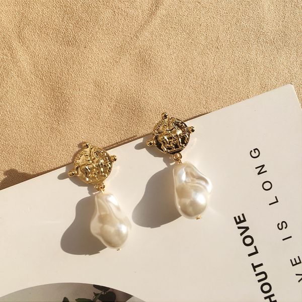 irregular imitation pearls earrings for women gold color coin earrring fashion baroque statement brincos jewelry, Golden;silver
irregular imitation pearls earrings for women gold color coin earrring fashion baroque statement brincos jewelry, Golden;silver