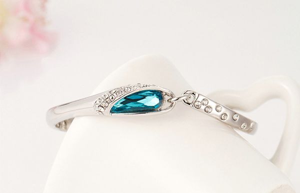 jrl new style luxurious blue austria diamond bangle bracelet silver glass shoes bracelet kka6206, Black
jrl new style luxurious blue austria diamond bangle bracelet silver glass shoes bracelet kka6206, Black