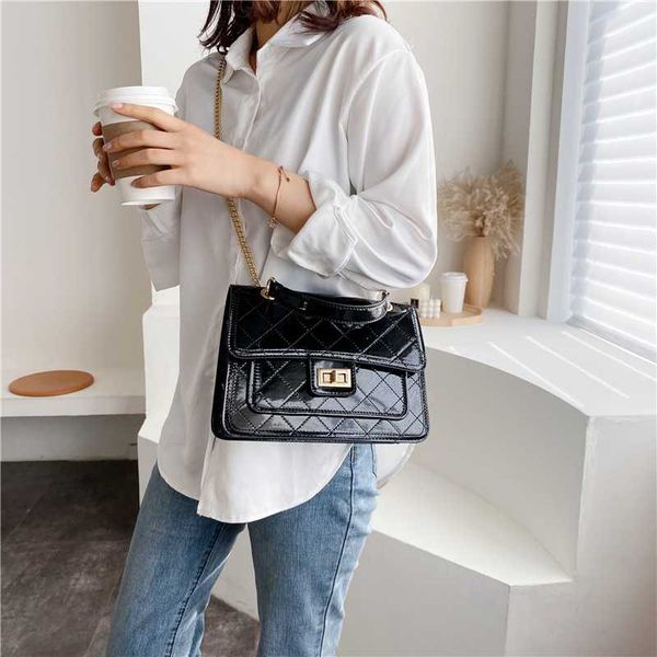fashion crossbody casual shoulder chain leather bag messenger handbags women bags female ladies patent bag tpsnt, Red;black
fashion crossbody casual shoulder chain leather bag messenger handbags women bags female ladies patent bag tpsnt, Red;black