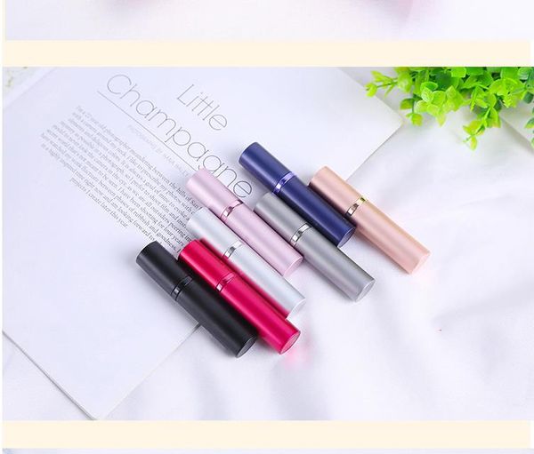 perfume bottle 5ml perfume sub-bottom filling bottom filling portable spray perfume empty bottle can be divided into bottles by plane
perfume bottle 5ml perfume sub-bottom filling bottom filling portable spray perfume empty bottle can be divided into bottles by plane