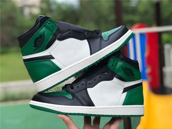 2018 выпущено аутентичные 1 high og pine green 1s мужчины баскетбол обувь спортивные кроссовки с оригинальной коробке 555088-302
2018 выпущено аутентичные 1 high og pine green 1s мужчины баскетбол обувь спортивные кроссовки с оригинальной коробке 555088-302