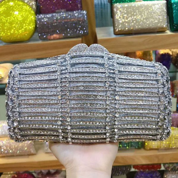 xiyuan silver crystal evening clutches for wedding and party purse rhinestone gemstone bridal clutch ladies dinner banquet bags
xiyuan silver crystal evening clutches for wedding and party purse rhinestone gemstone bridal clutch ladies dinner banquet bags