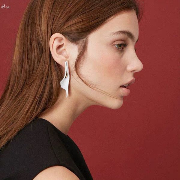 aomu 1pair korea fashion white calla lily earrings enamel flower drop earrings for women girls party jewelry gifts, Silver
aomu 1pair korea fashion white calla lily earrings enamel flower drop earrings for women girls party jewelry gifts, Silver