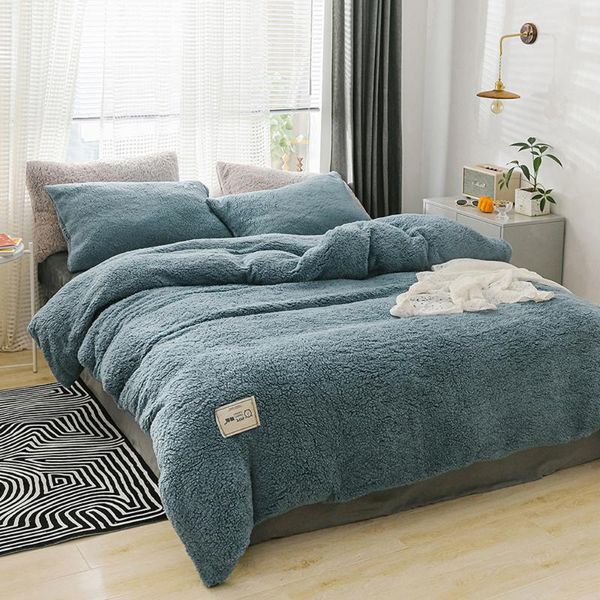 home textiles quilt cover 1pcs pillow case 2pcs winter bedding sets soft warm lamb cashmere duvet cover solid fleece bed
home textiles quilt cover 1pcs pillow case 2pcs winter bedding sets soft warm lamb cashmere duvet cover solid fleece bed