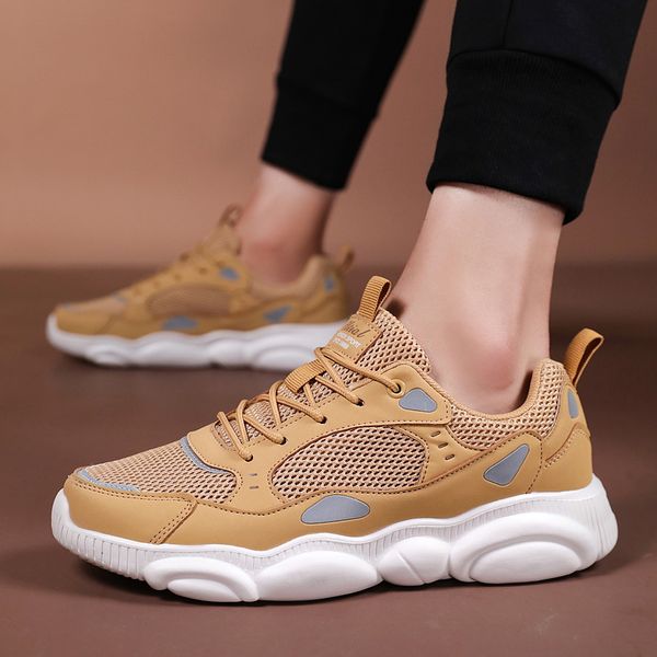 classic comfortable men's running shoes trend lightweight shoes wear-resistant breathable men fashion jogging casual
classic comfortable men's running shoes trend lightweight shoes wear-resistant breathable men fashion jogging casual