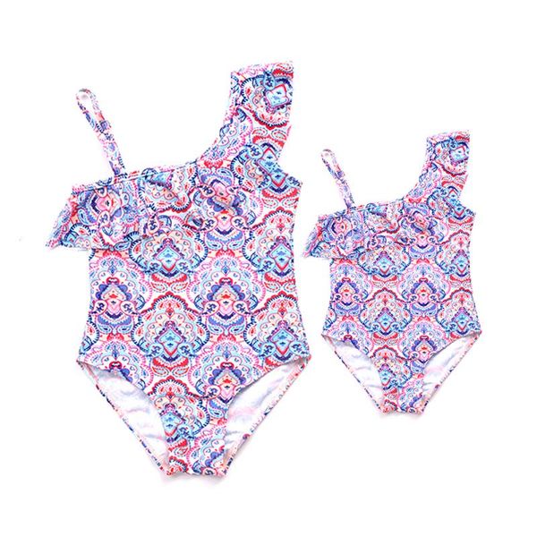 2019 new beachwear mum and me swimsuit children one piece monokini one shoulder flounce swimsuit for girl and women swimwear, White
2019 new beachwear mum and me swimsuit children one piece monokini one shoulder flounce swimsuit for girl and women swimwear, White