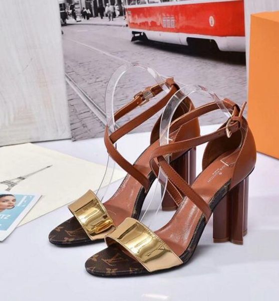 2018 new women's high-heeled sandals fashion luxury designer create stitching material comfortable avant-garde Free Shipping Plum blossoms
2018 new women's high-heeled sandals fashion luxury designer create stitching material comfortable avant-garde Free Shipping Plum blossoms