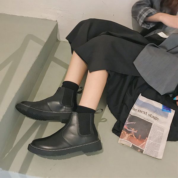 autumn boots female british students korean faux leather boots round head flat short h66, Black
autumn boots female british students korean faux leather boots round head flat short h66, Black