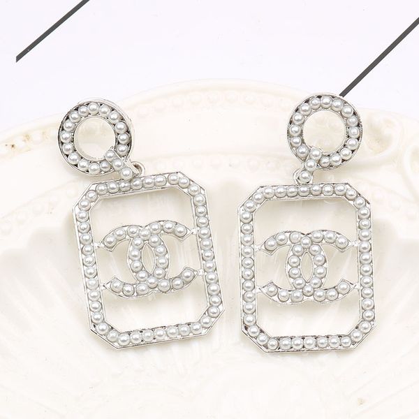 silver needle earrings female japanese and korean sweet pearl ar studs simple short anti allergy earrings small fragrant doubleletter jewelr, Golden;silver
silver needle earrings female japanese and korean sweet pearl ar studs simple short anti allergy earrings small fragrant doubleletter jewelr, Golden;silver