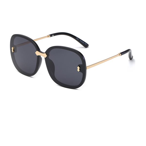 polarized sunglasses polaroid women outdoors driving fishing sun glasses retro sunglasses for women personality, White;black
polarized sunglasses polaroid women outdoors driving fishing sun glasses retro sunglasses for women personality, White;black