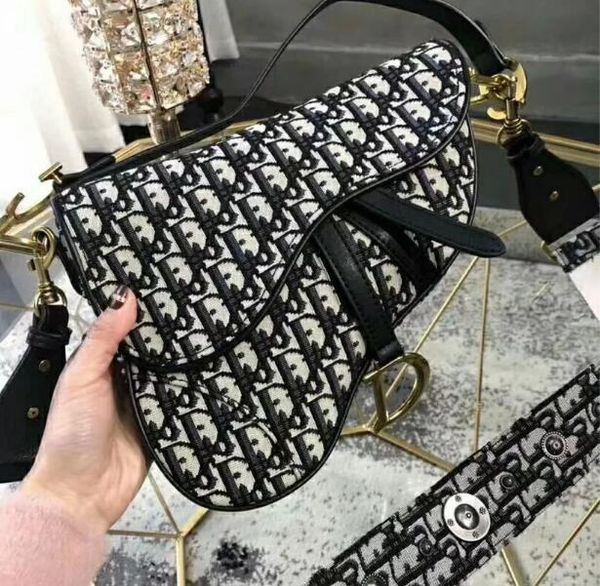 classic style fashion ladies hand bags, women's casual handbags, handbags,men's brand wallett,big brand fashion bag,clutch bag
classic style fashion ladies hand bags, women's casual handbags, handbags,men's brand wallett,big brand fashion bag,clutch bag