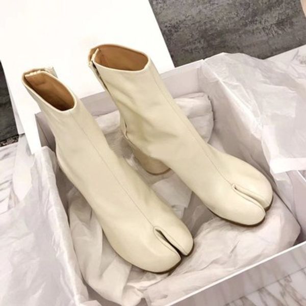 Perfect official quality mai on tabi leather bootie luxury fa hion treet tyle hoe new de igner plit toe margiela ankle mm6 boot
Perfect official quality mai on tabi leather bootie luxury fa hion treet tyle hoe new de igner plit toe margiela ankle mm6 boot