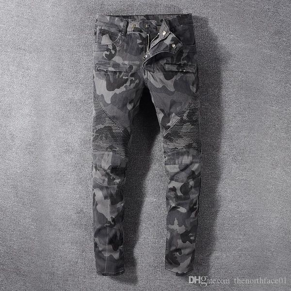 balmain jeans new fashion street mens jeans with zippers ripped hip hop jeans with holes on the knee distressed denim, Blue 
balmain jeans new fashion street mens jeans with zippers ripped hip hop jeans with holes on the knee distressed denim, Blue