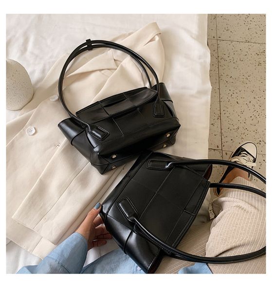2020 designer handbag single shoulder package women shoulder fashion bag pu handbag ladies bag designer luxury bag
2020 designer handbag single shoulder package women shoulder fashion bag pu handbag ladies bag designer luxury bag