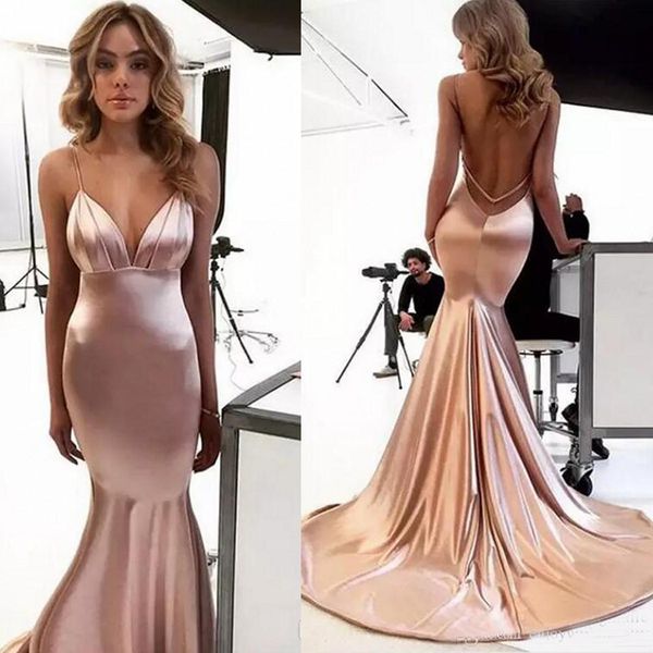 Rose Gold Deep Plunging V Neck Long Prom Dresses 2019 New Cheap Long Sweep Train Backless Evening Prom Party vestidos de fiesta
Rose Gold Deep Plunging V Neck Long Prom Dresses 2019 New Cheap Long Sweep Train Backless Evening Prom Party vestidos de fiesta