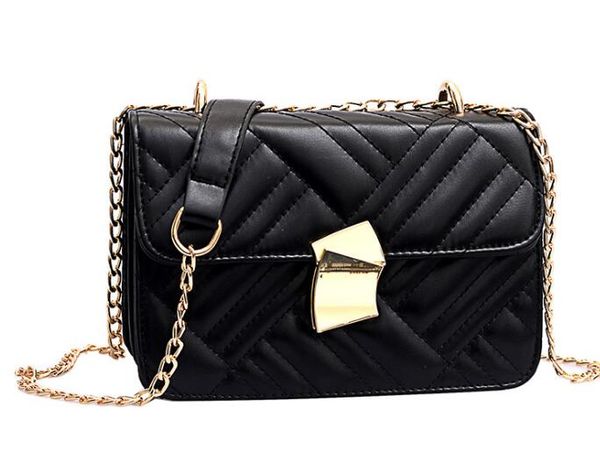 2019 new korean version of the rhombic lock chain women's bag fashion small square bag
2019 new korean version of the rhombic lock chain women's bag fashion small square bag