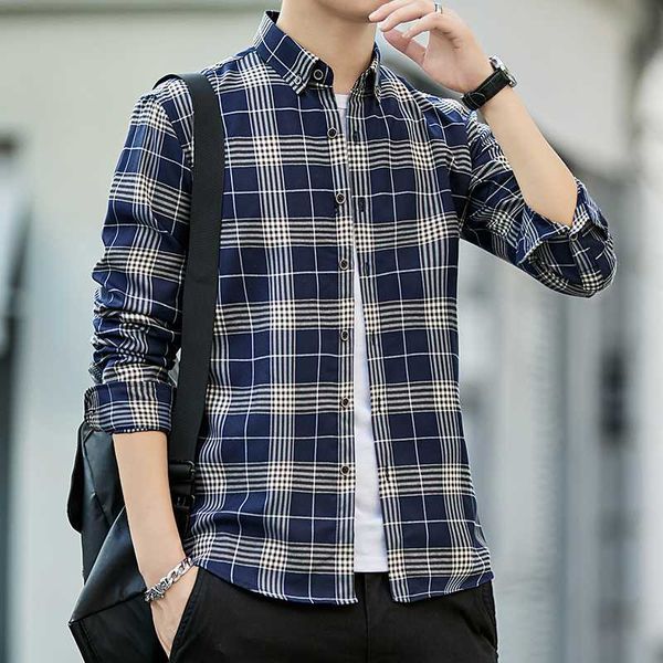grade 2020 fall new fashion brand shirt men's plaid slim fit streetwear long sleeve dress shirts checkered casual clothes, White;black
grade 2020 fall new fashion brand shirt men's plaid slim fit streetwear long sleeve dress shirts checkered casual clothes, White;black