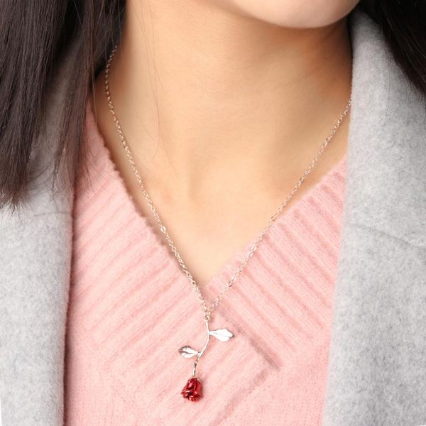 delicate handmade alloy red rose flower pendant necklace beauty gold silver plated charm valentine gifts women fashion jewelry
delicate handmade alloy red rose flower pendant necklace beauty gold silver plated charm valentine gifts women fashion jewelry