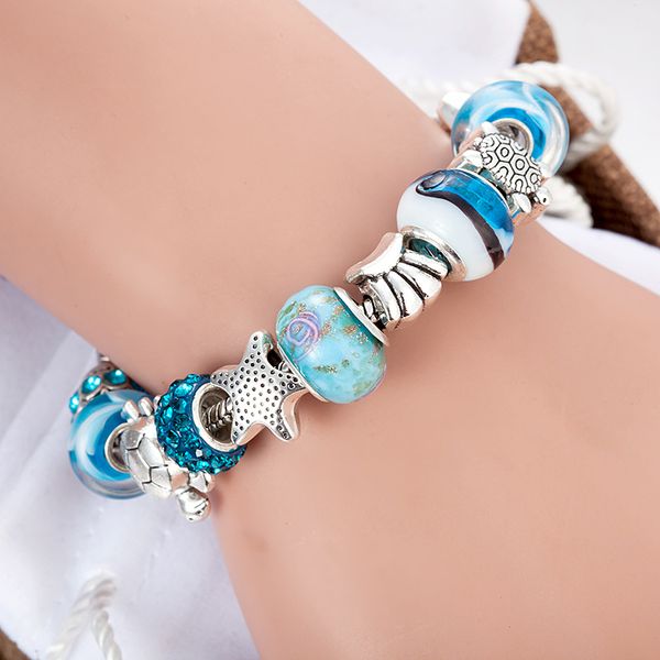 2019 New arrive fashion Authentic silver plate Cubic Zirconia European Charms Fit pan Chain DIY Bead Bracelet blue colo Fashion Jewelry
2019 New arrive fashion Authentic silver plate Cubic Zirconia European Charms Fit pan Chain DIY Bead Bracelet blue colo Fashion Jewelry