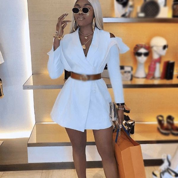 solid white color belt notched ladies long sleeve blazer coat ruched elegant office women autumn slim blazer, White;black
solid white color belt notched ladies long sleeve blazer coat ruched elegant office women autumn slim blazer, White;black