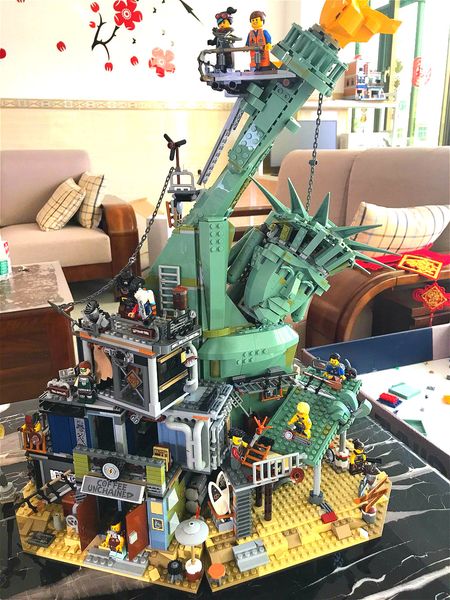 45014 movie seies the statue of liberty welcome to apocalypseburg building block bricks compatible with 70840 movie 2
45014 movie seies the statue of liberty welcome to apocalypseburg building block bricks compatible with 70840 movie 2