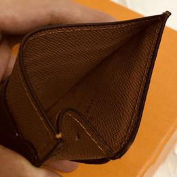 61722 wallet women 2019 lady short women wallets mini money purses small fold pu leather female coin purse card holder, Red;black 
61722 wallet women 2019 lady short women wallets mini money purses small fold pu leather female coin purse card holder, Red;black